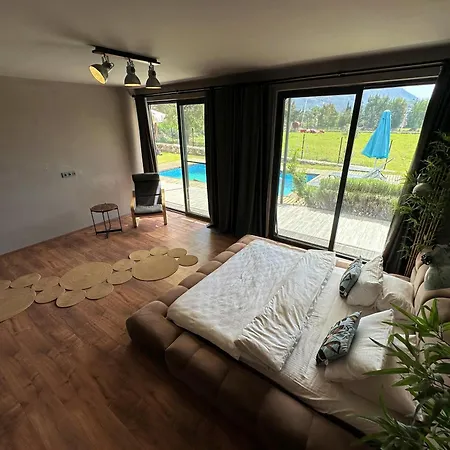 Defne 3+1 Villa, Ovacik, Oeluedeniz, 빌라 페티예